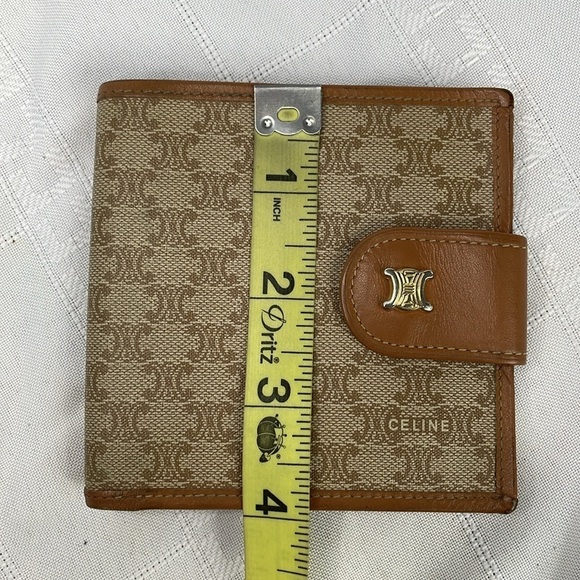 Celine Macadam Compact Wallet Beige Blason Leather Bifold Triomphe Snap - Picture 17 of 17